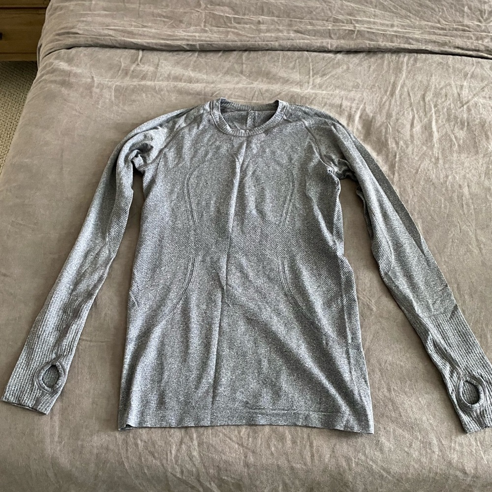 Lululemon Run Swiftly Long Sleeve - Size 6